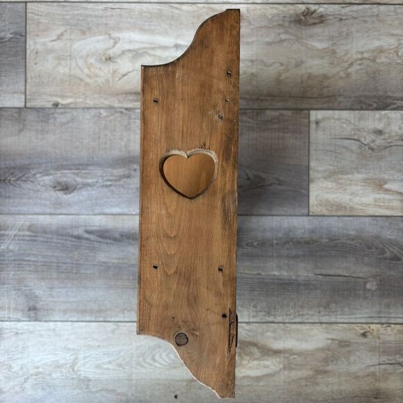 Vtg Wood Heart Door Wall Knick Knack Curio Trinket Shelf Knobs Cottage Farmhouse - Picture 6 of 12